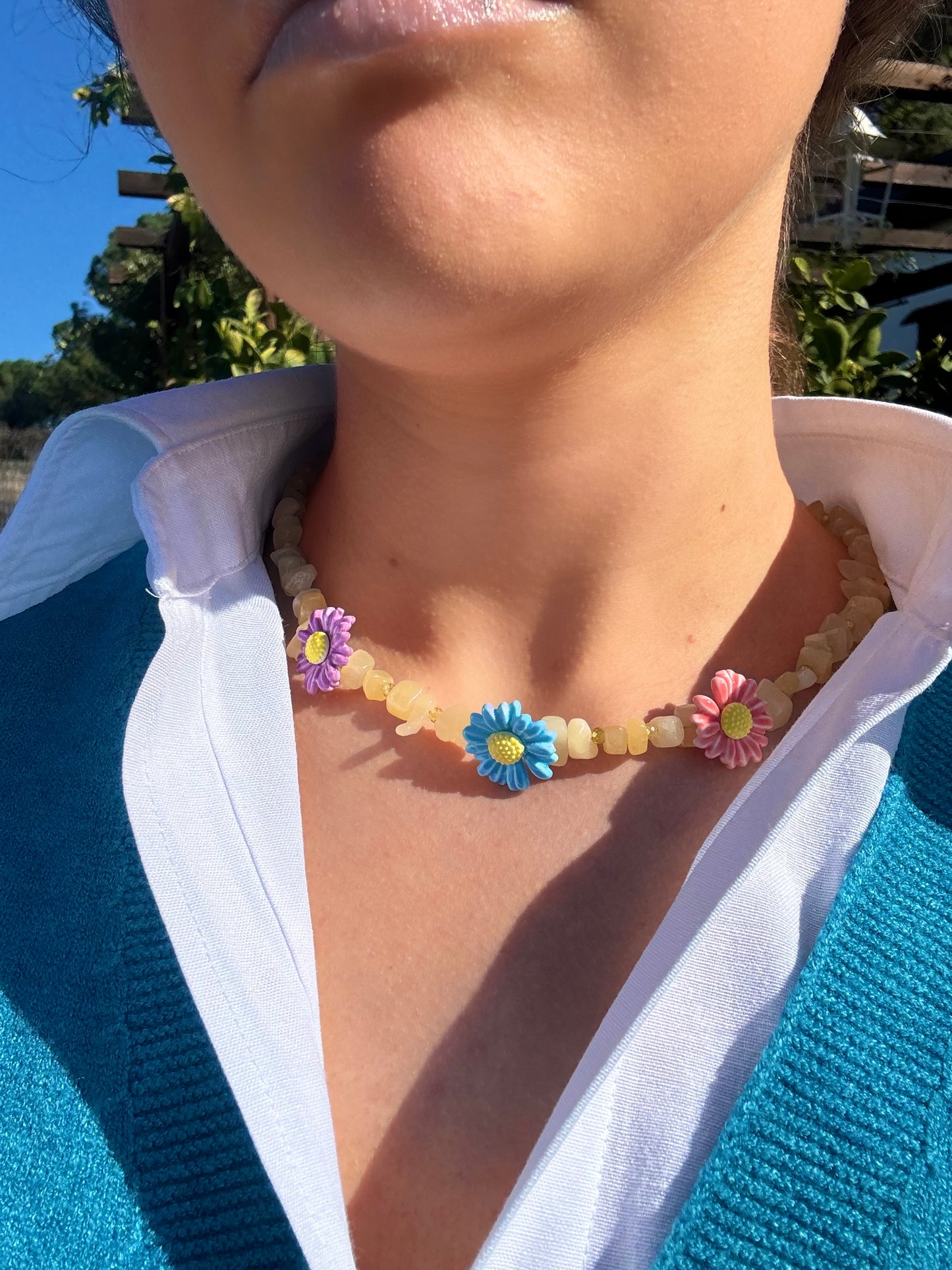 Collana girocollo Margherita giallo tenue