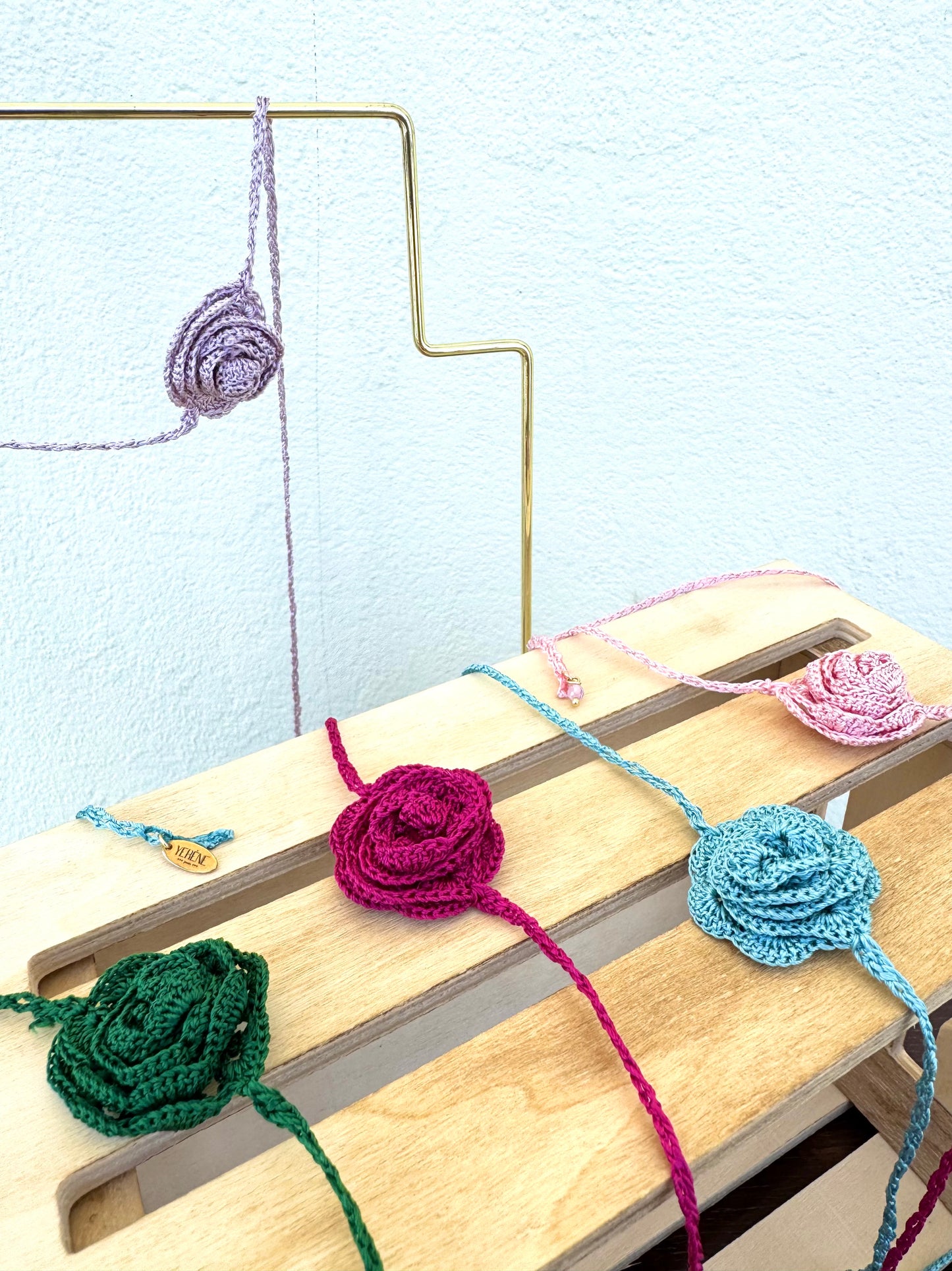 Choker Peonia in seta