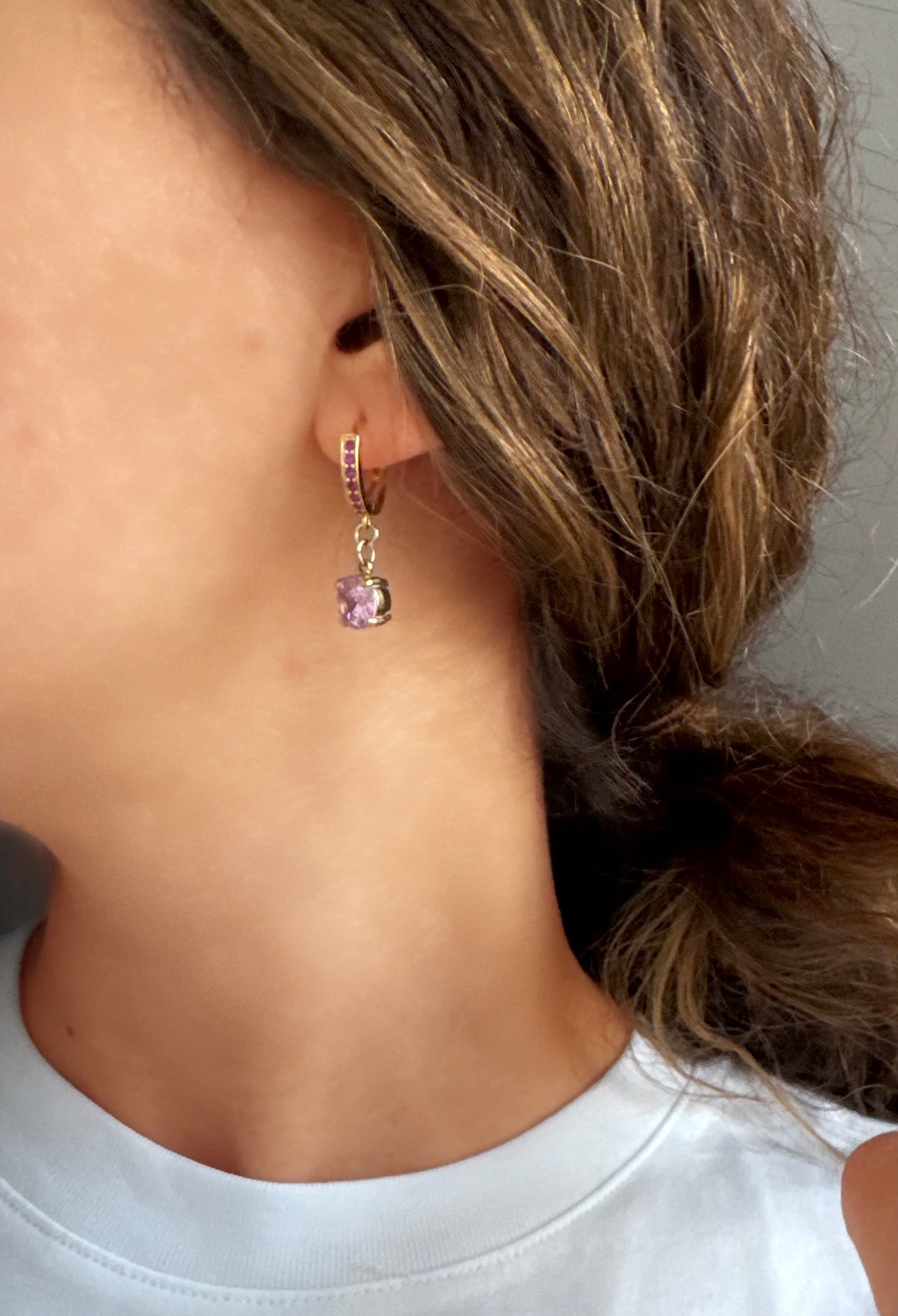 Orecchini Nour rosa cerchietti e zircone