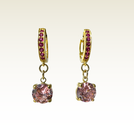 Orecchini Zahra cerchietto in argento 925 con zirconi e castone magenta